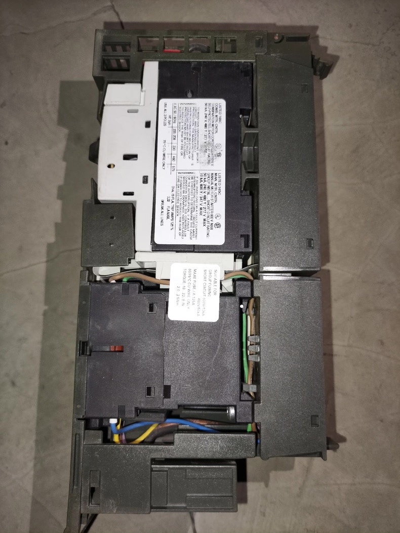 Siemens 3RK1301-0DB00-0AA2 Модуль ET-200 2