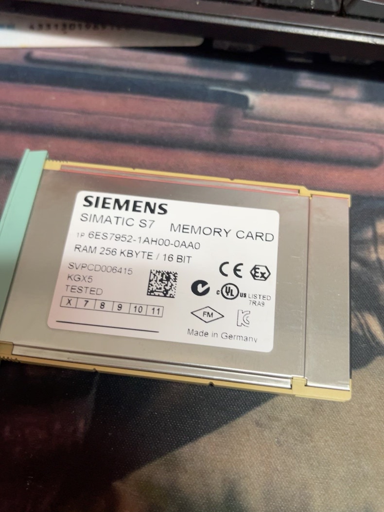 Siemens 6ES7952-1AH00-0AA0 Модуль S7-400