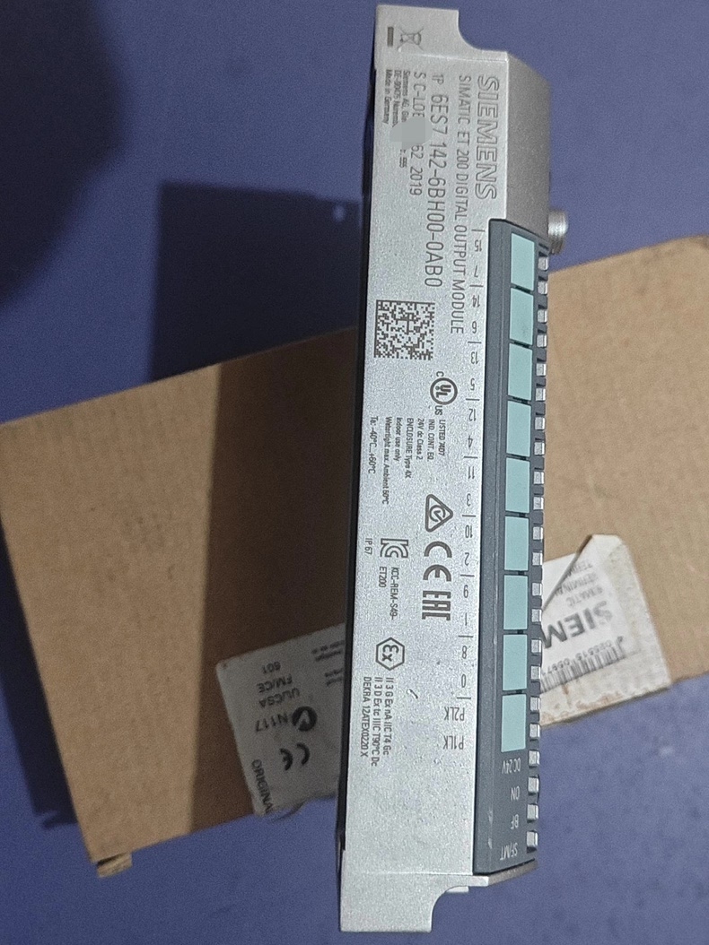 Siemens 6ES7142-6BH00-0AB0 Модуль ET-200 3