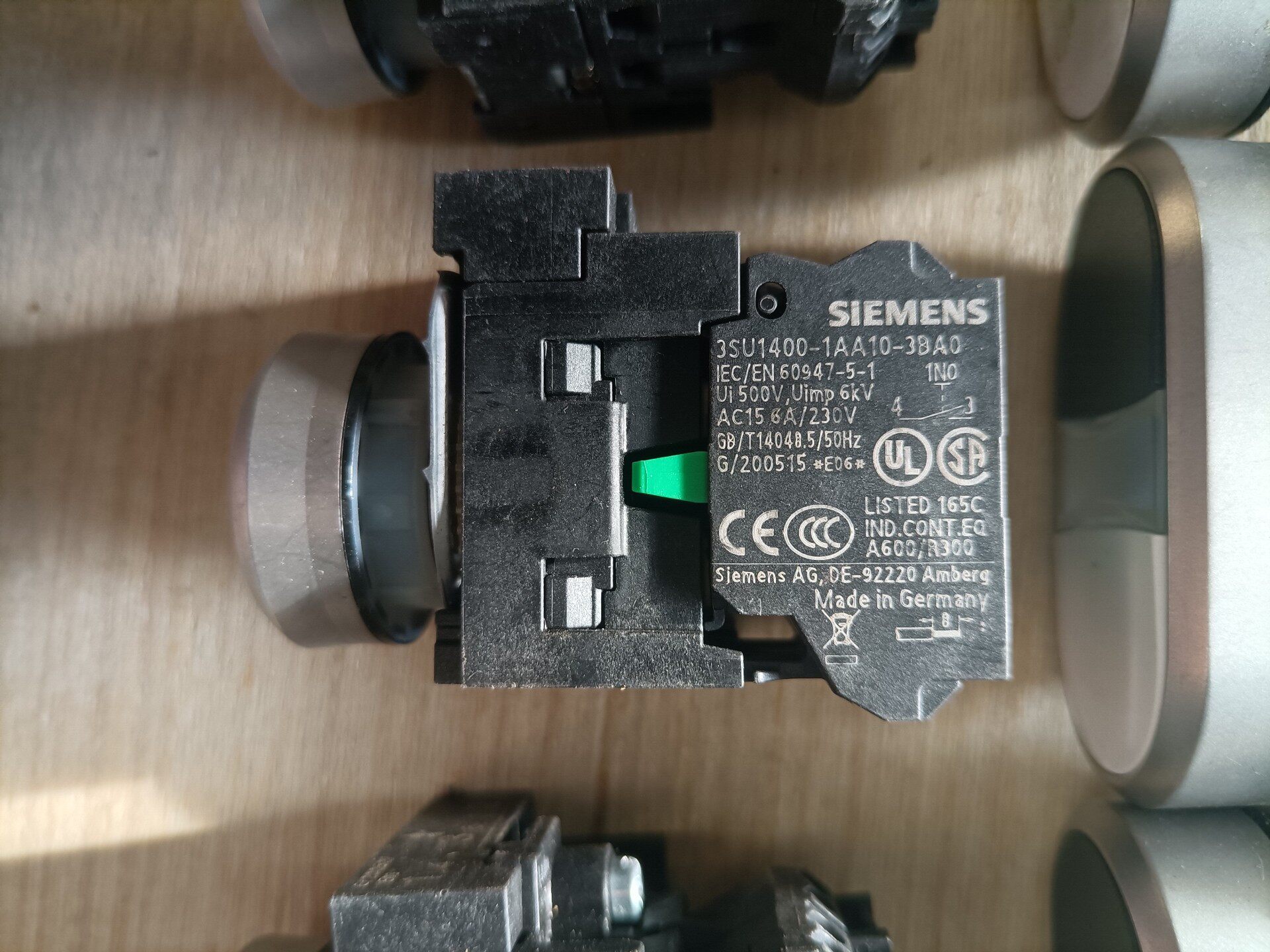 Siemens 3SU1401-1BB60-3AA0 Модуль 3