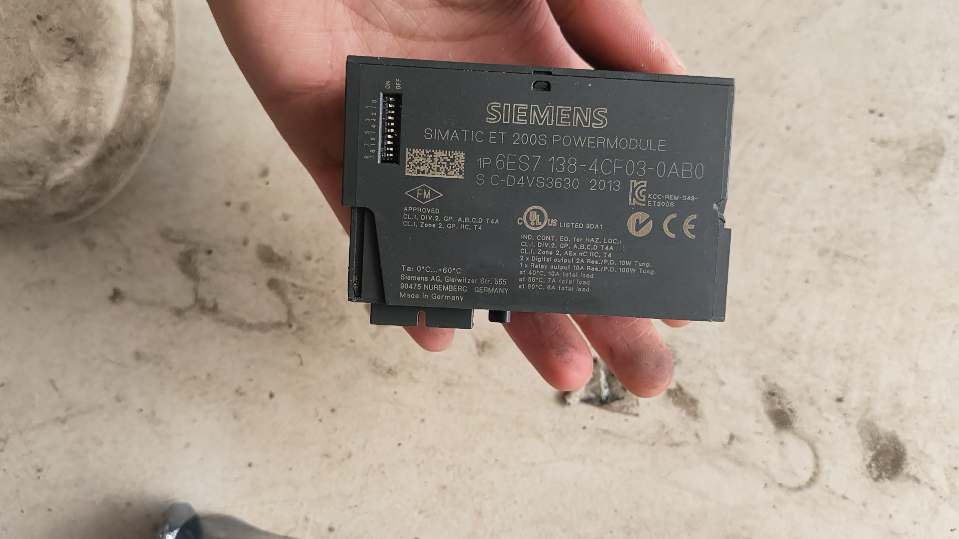Siemens 6ES7138-4CF03-0AB0 Модуль ET-200