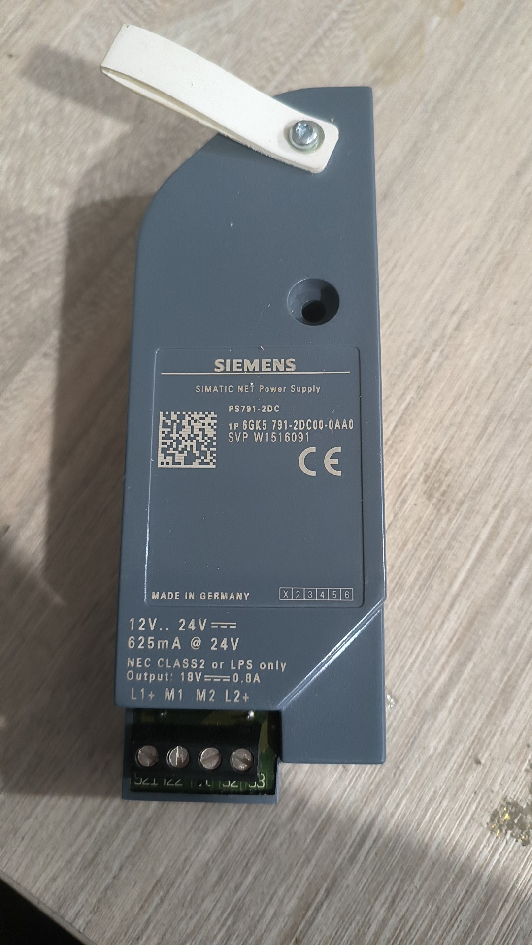 Siemens 6GK5791-2DC00-0AA0 Источник питания постоянного тока 2
