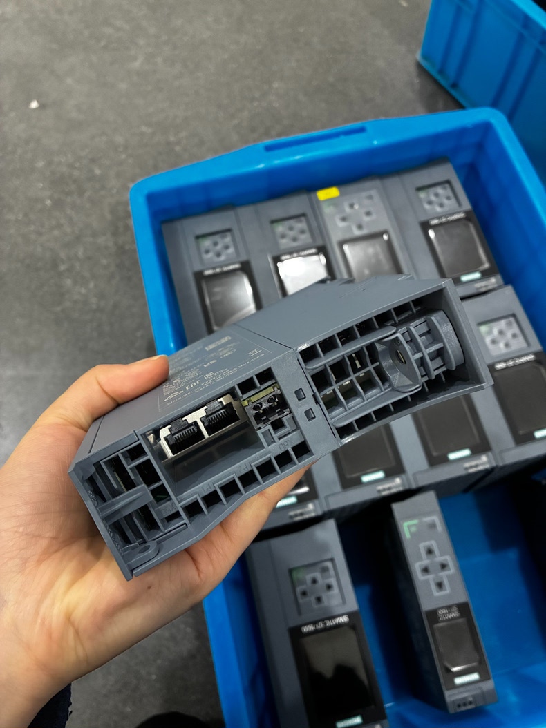 Siemens 6ES7513-1FL02-0AB0 CPU 1513-1 PN SIMATIC S7-1500 Центральный процессор 2