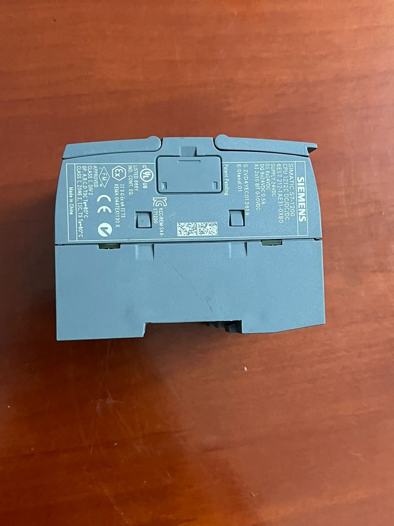 Siemens 6ES7212-1AE31-0XB0 CPU 1212C SIMATIC S7-1200 Центральный процессор 2
