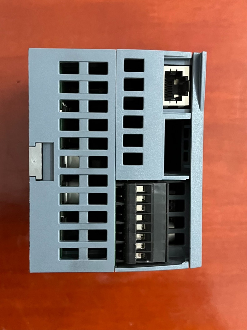 Siemens 6ES7212-1AE31-0XB0 CPU 1212C SIMATIC S7-1200 Центральный процессор 4