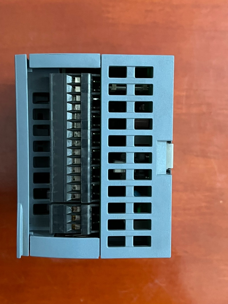 Siemens 6ES7212-1AE31-0XB0 CPU 1212C SIMATIC S7-1200 Центральный процессор 5