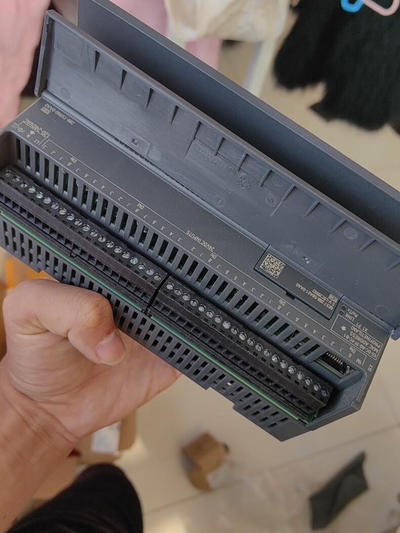 Siemens 6ES7288-1SR60-0AA0 CPU SR60 SIMATIC S7-200 Центральный процессор 4