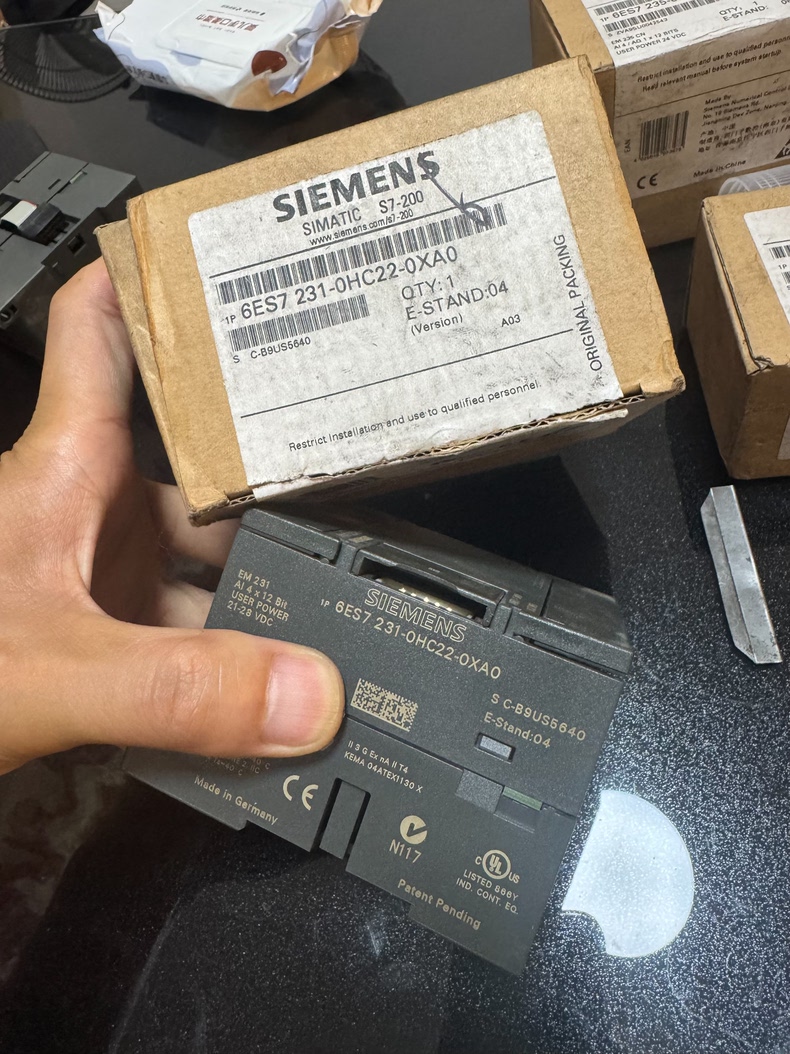 Siemens 6ES7231-0HC22-0XA0 EM 231 S7-200 Модуль дискретного ввода