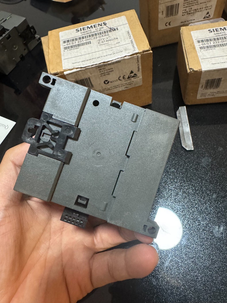 Siemens 6ES7231-0HC22-0XA0 EM 231 S7-200 Модуль дискретного ввода 3