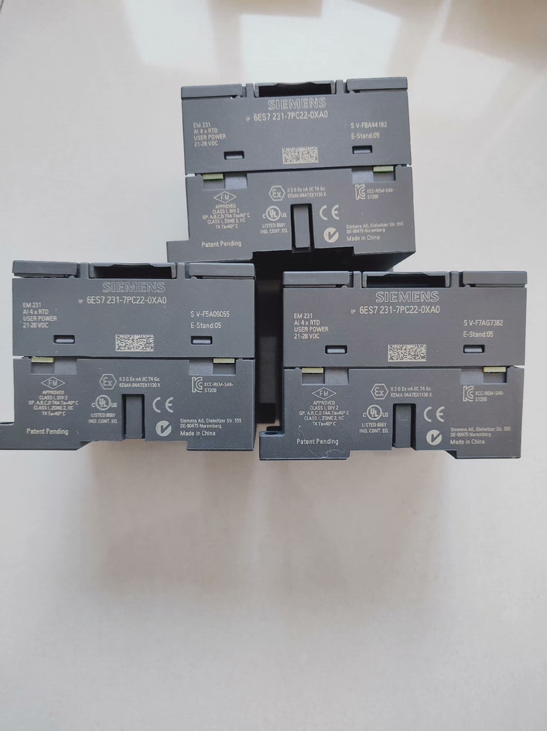 Siemens 6ES7231-7PC22-0XA0 EM 231 S7-200 Модуль дискретного ввода 2