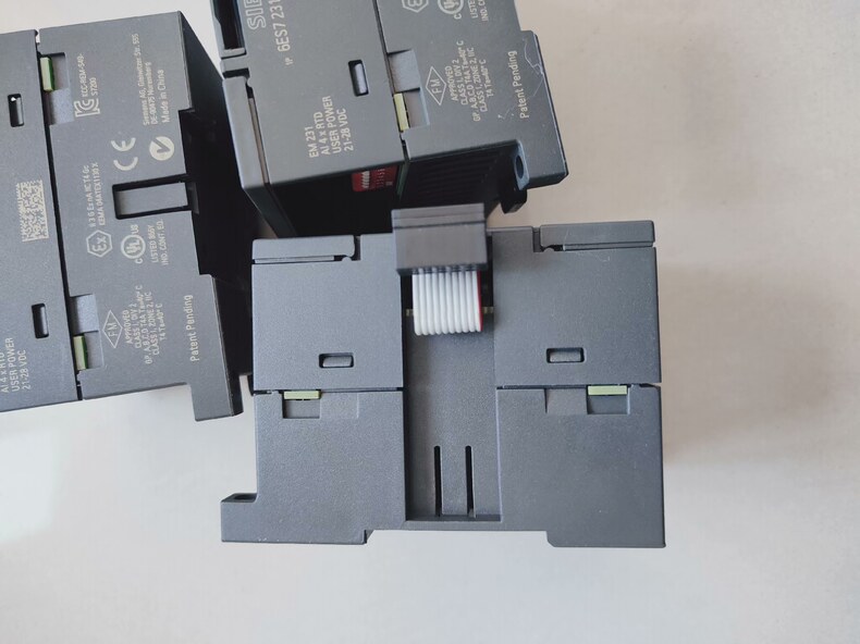 Siemens 6ES7231-7PC22-0XA0 EM 231 S7-200 Модуль дискретного ввода 6