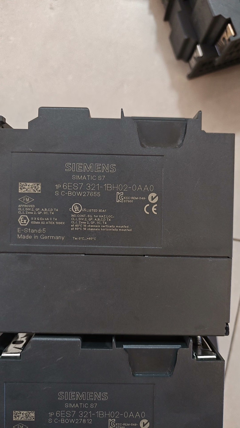 Siemens 6ES7321-1BH02-0AA0 SM 321 S7-300 Модуль дискретного ввода 3