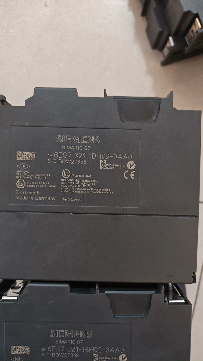 Siemens 6ES7321-1BH02-0AA0 SM 321 S7-300 Модуль дискретного ввода 4