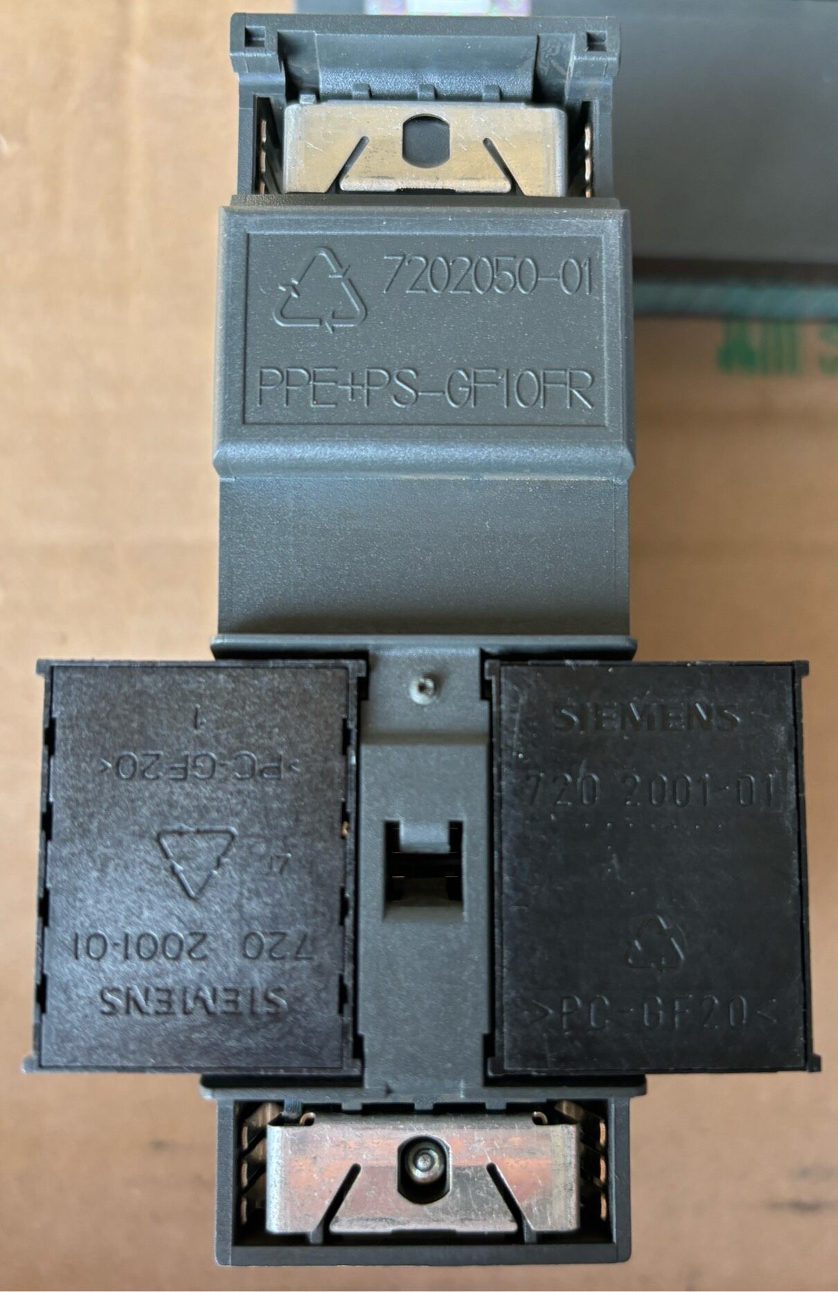 Siemens 6ES7322-1HH01-0AA0 SM 322 S7-300 Модуль дискретного вывода 4