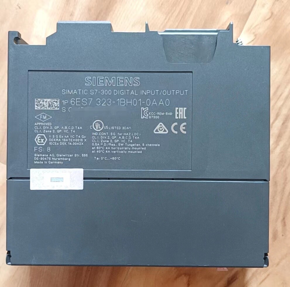Siemens 6ES7323-1BH01-0AA0 SM 323 S7-300 Модуль дискретного ввода-вывода 2