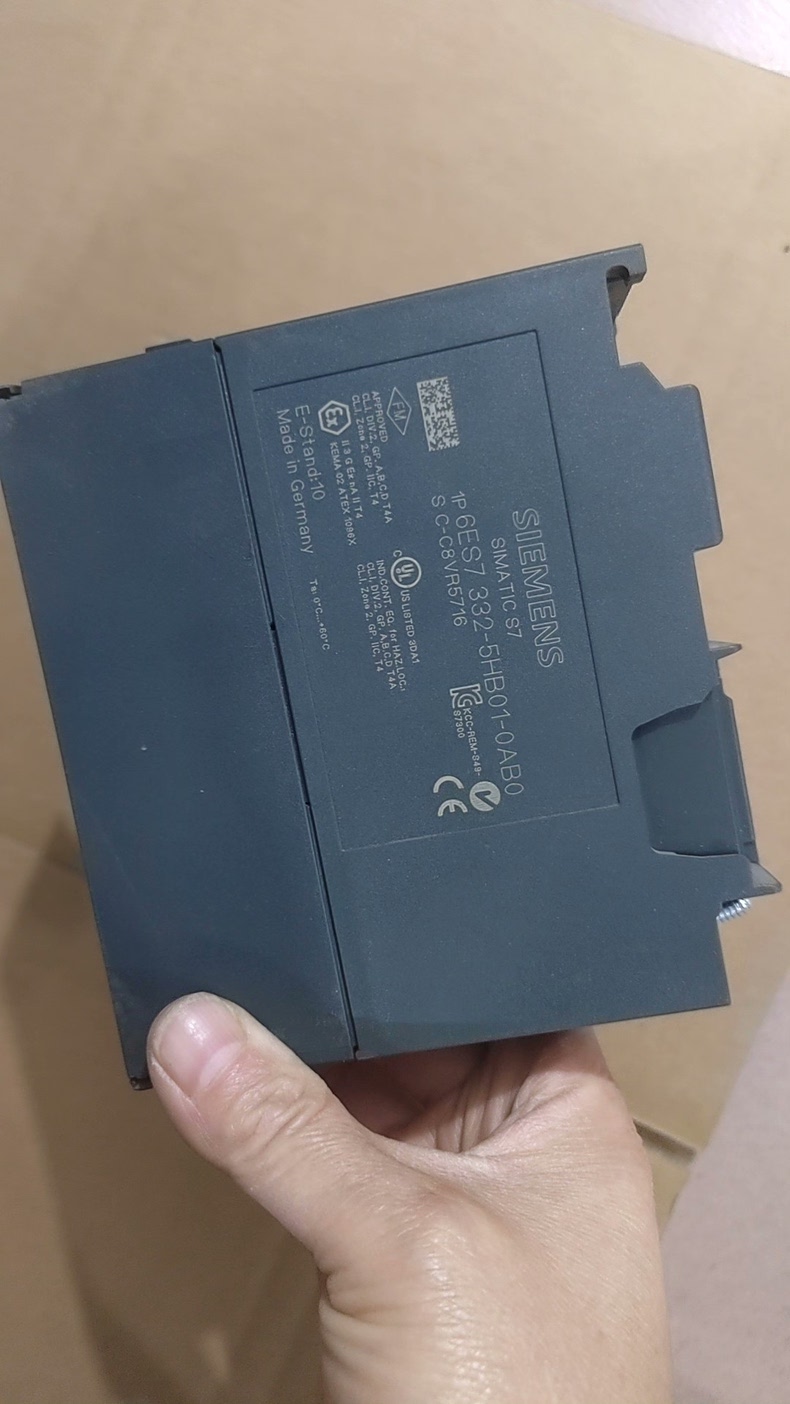 Siemens 6ES7332-5HB01-0AB0 SM 332 S7-300 Модуль дискретного вывода 3