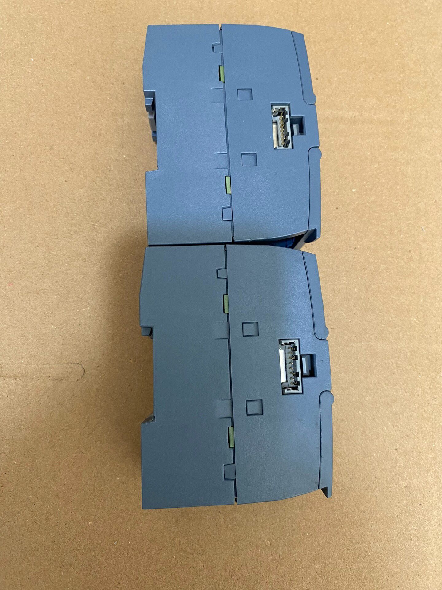Siemens 6ES7221-1BH32-0XB0 SM 1221 S7-1200 Модуль дискретного ввода 3