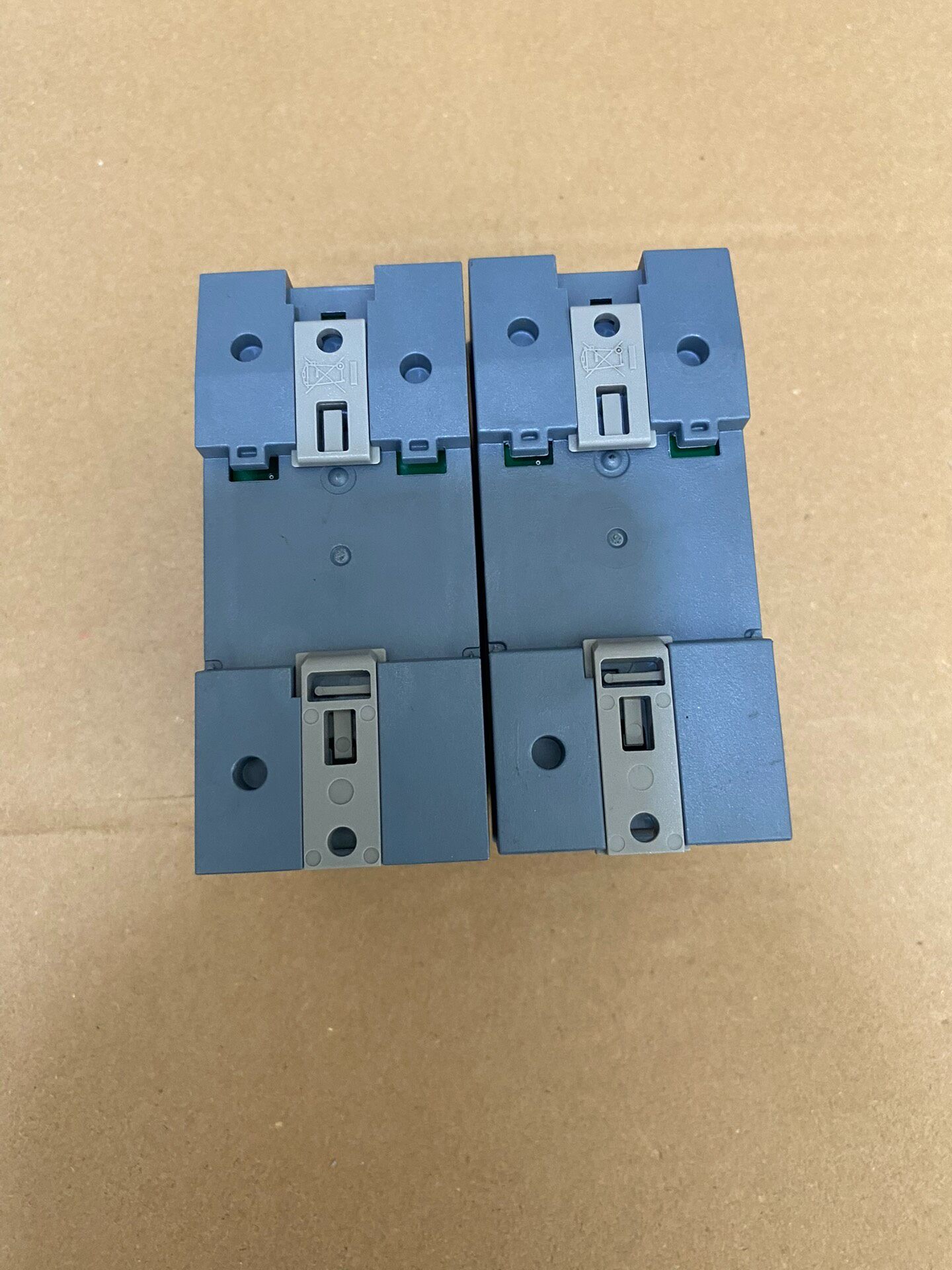 Siemens 6ES7221-1BH32-0XB0 SM 1221 S7-1200 Модуль дискретного ввода 4