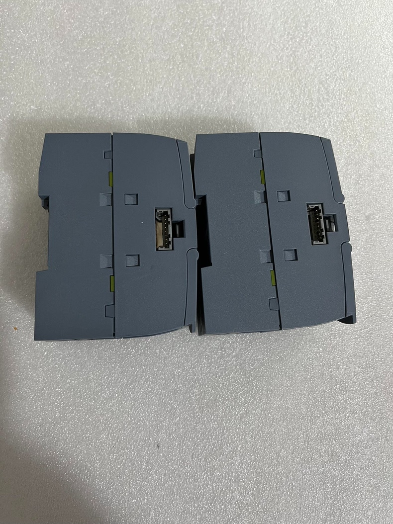 Siemens 6ES7222-1BH32-0XB0 SM 1222 S7-1200 Модуль дискретного вывода 4