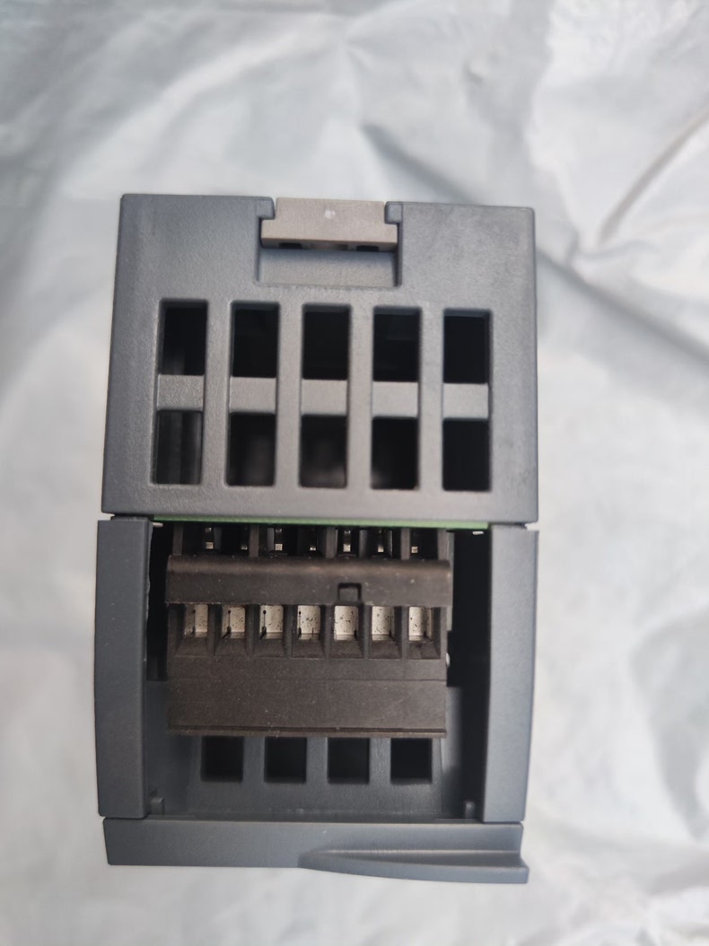 Siemens 6ES7222-1HF32-0XB0 SM 1222 S7-1200 Модуль дискретного вывода