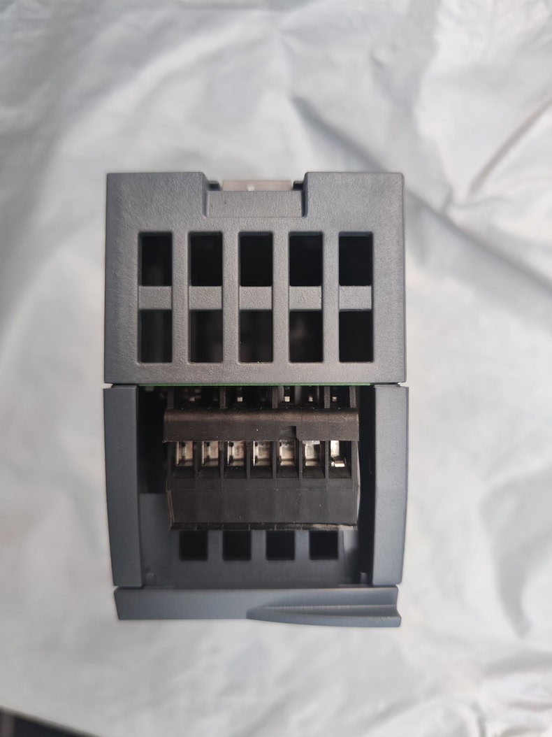 Siemens 6ES7222-1HF32-0XB0 SM 1222 S7-1200 Модуль дискретного вывода 2