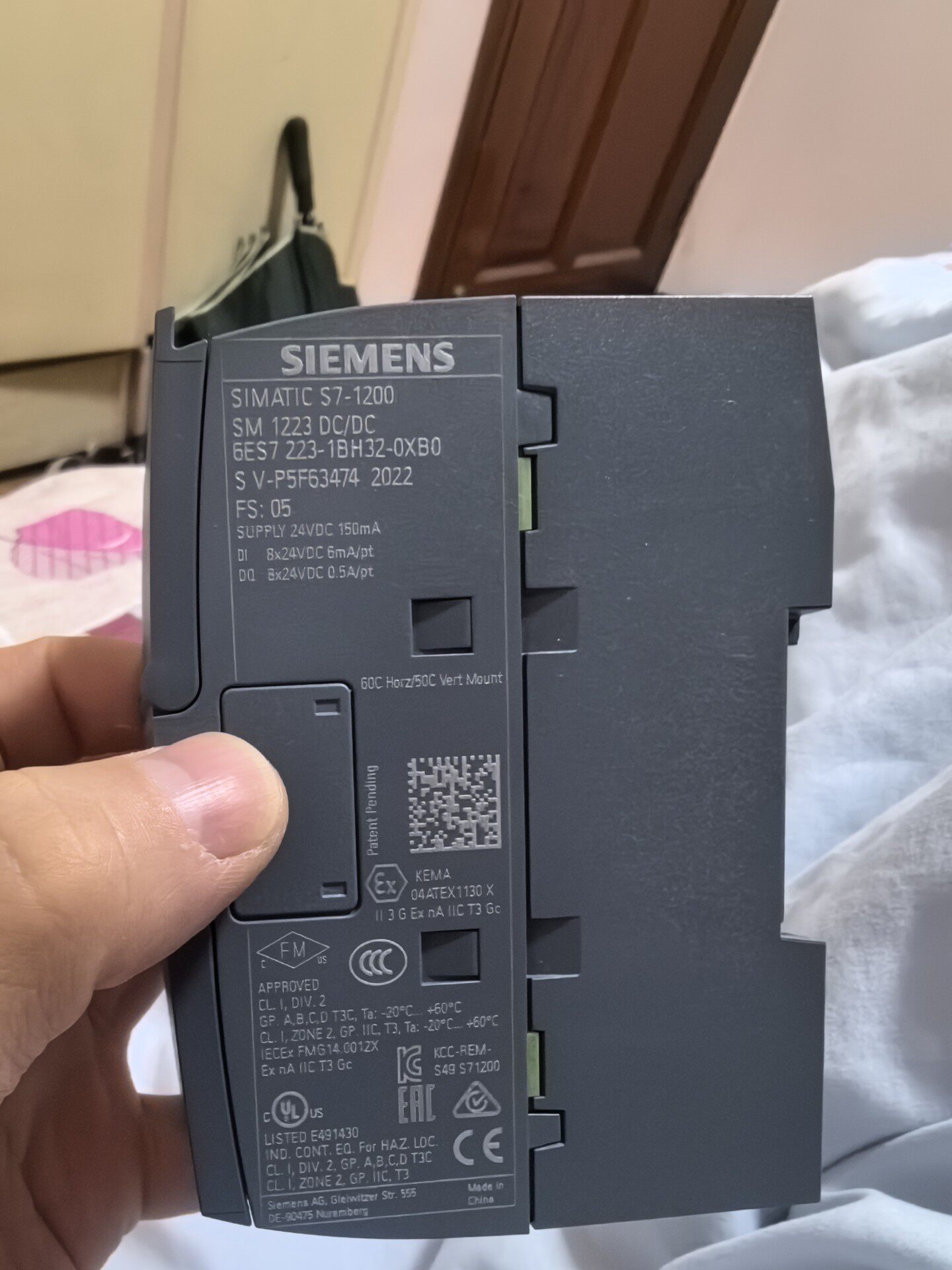 Siemens 6ES7223-1BH32-0XB0 SM 1223 S7-1200 Модуль дискретного ввода-вывода