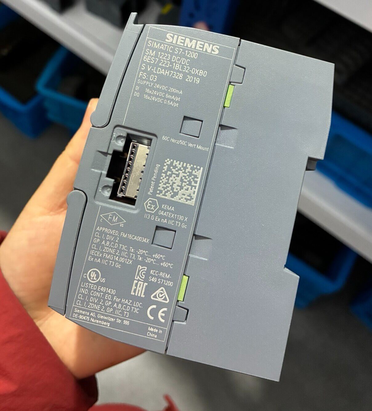 Siemens 6ES7223-1BL32-0XB0 SM 1223 S7-1200 Модуль дискретного ввода-вывода