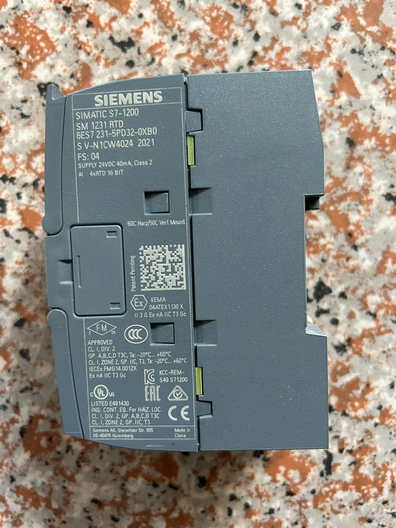 Siemens 6ES7231-5PD32-0XB0 SM 1231 S7-1200 Модуль дискретного ввода