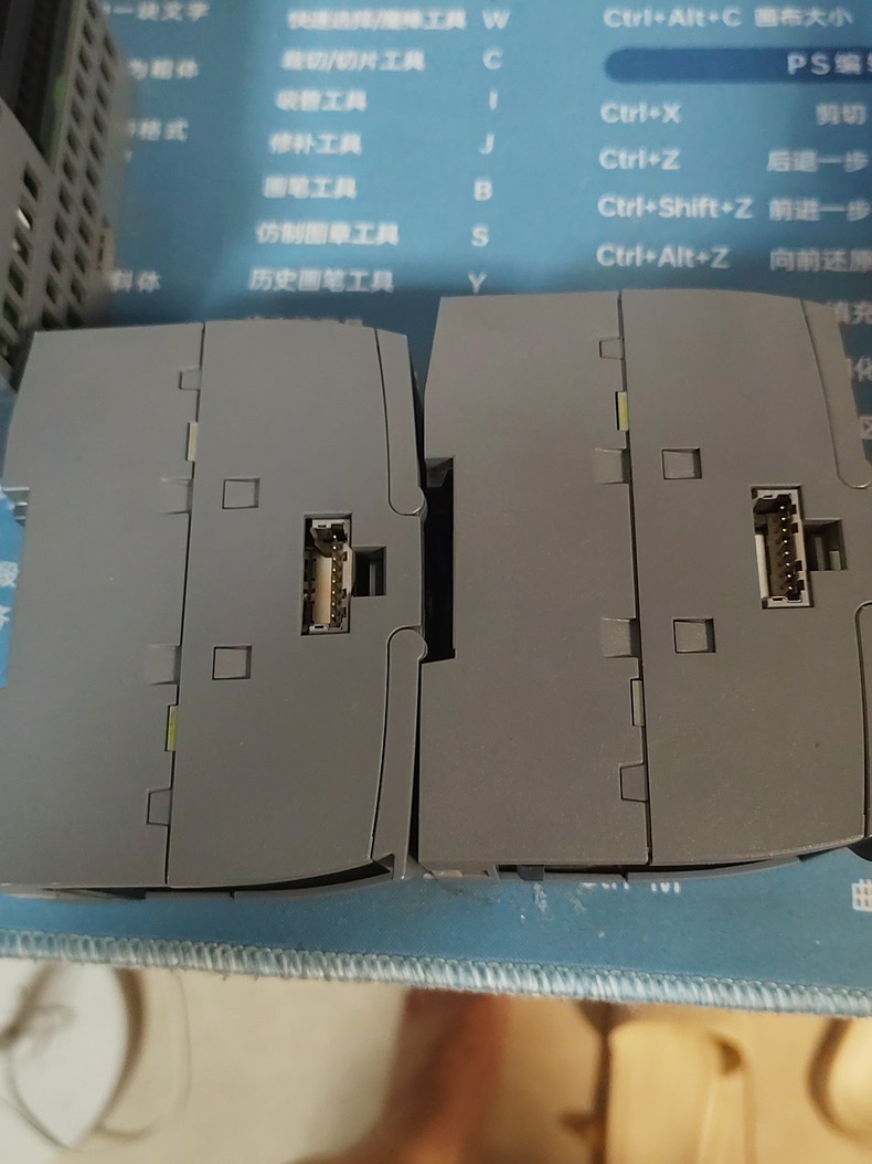 Siemens 6ES7232-4HD32-0XB0 SM 1232 S7-1200 Модуль дискретного вывода 3