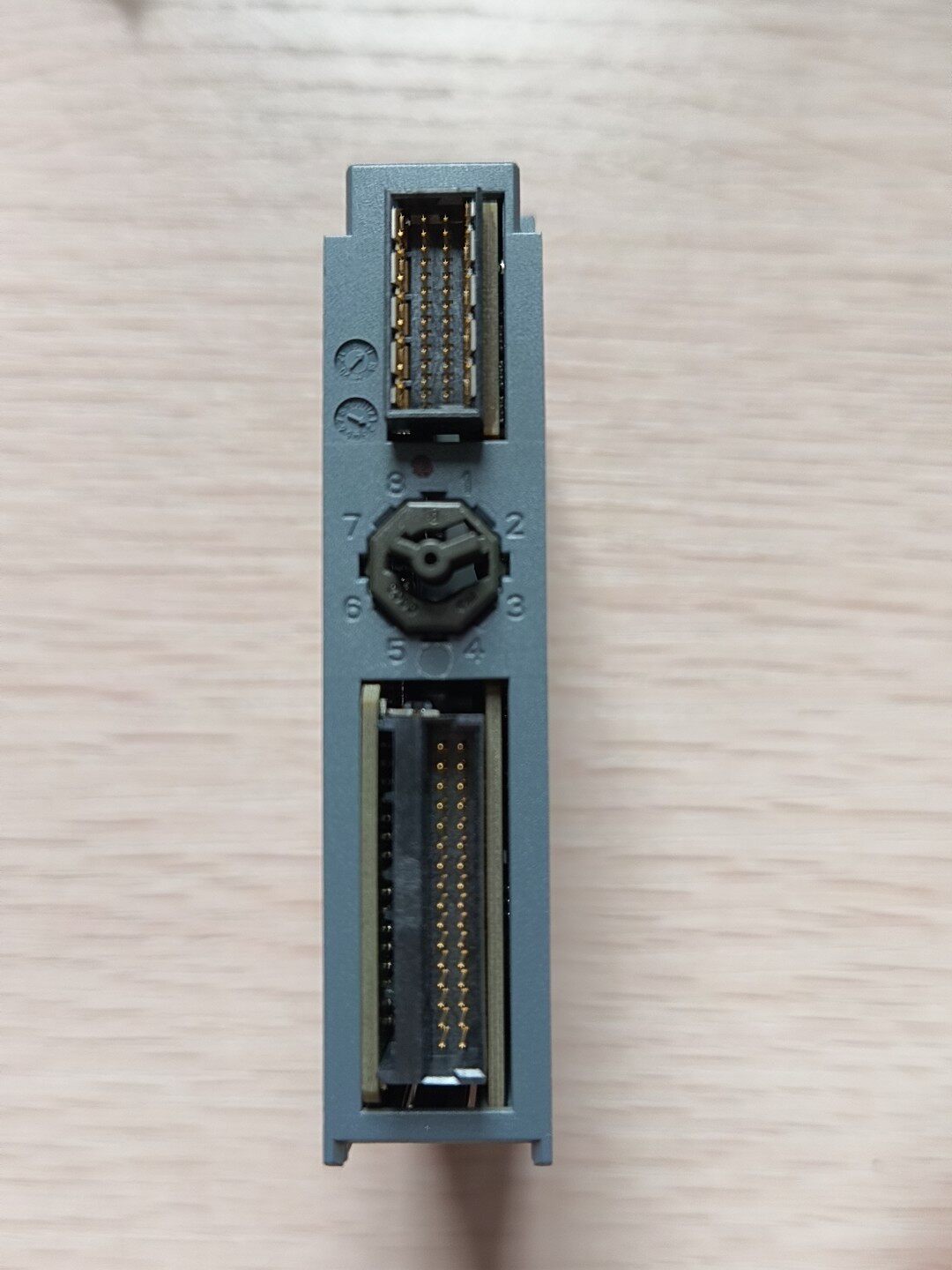 Siemens 6ES7138-6BA00-0BA0 ET 200SP S7-1500 Децентрализованная периферия 2