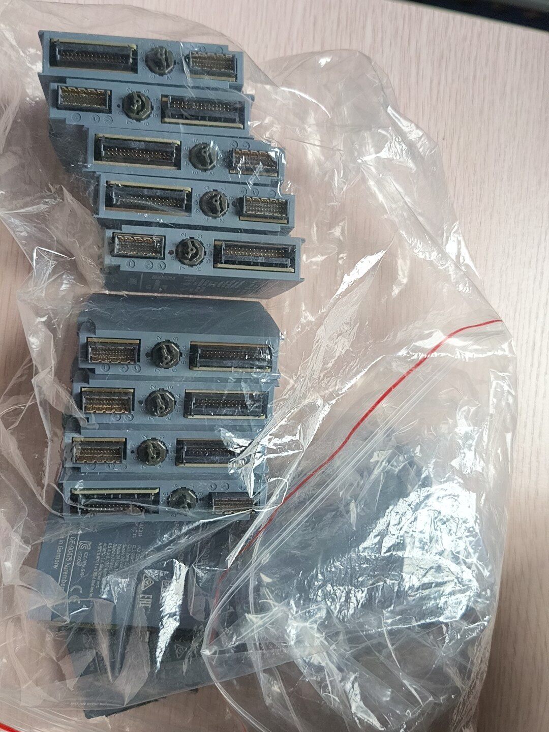 Siemens 6ES7138-6BA00-0BA0 ET 200SP S7-1500 Децентрализованная периферия 6