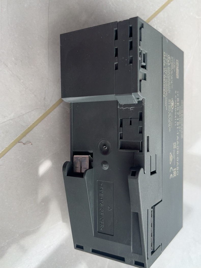 Siemens 6ES7151-1AA06-0AB0 ET 200S ET200 Децентрализованная периферия 4