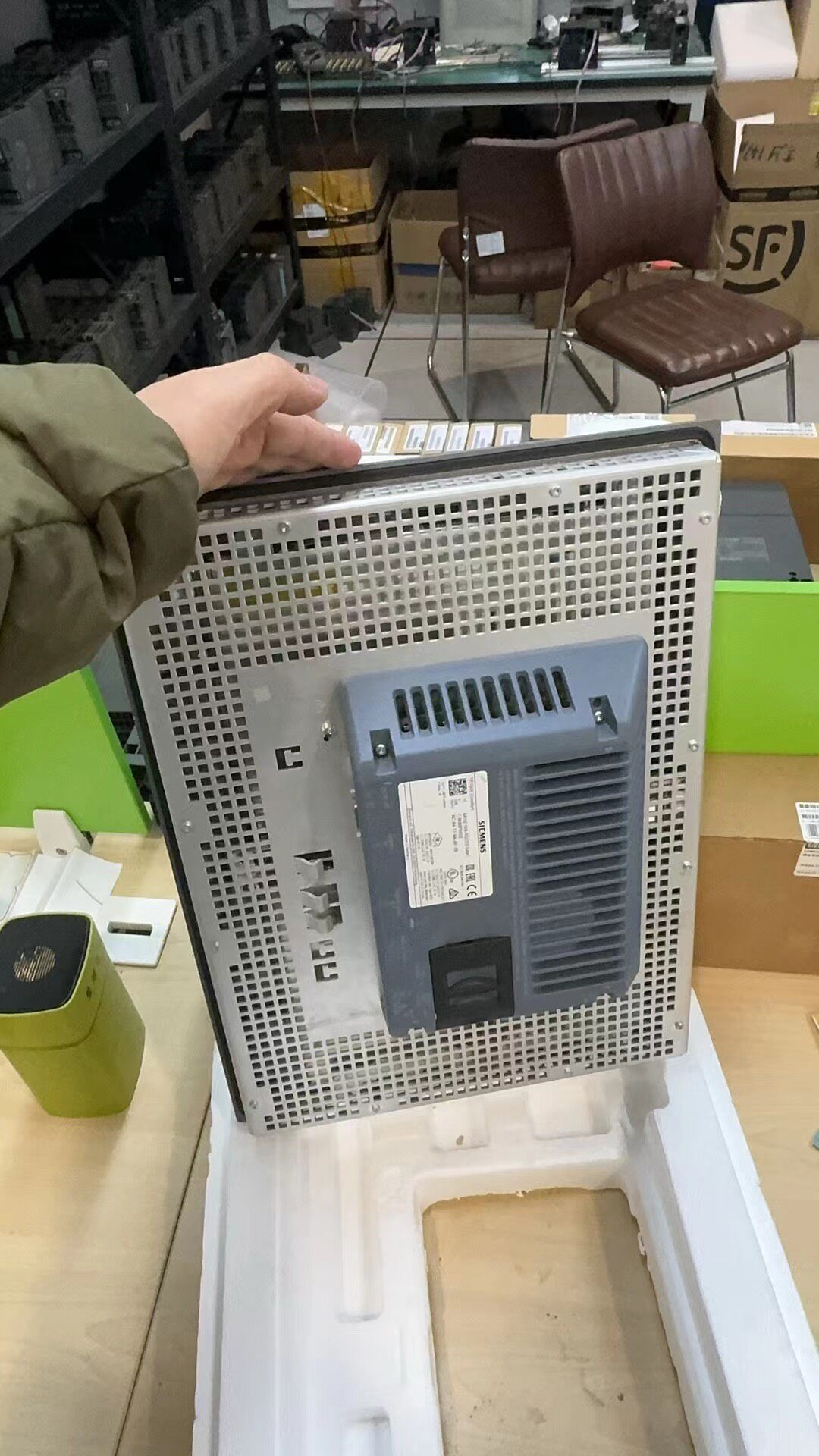 Siemens 6AV2124-0QC02-0AX1 TP1500 Панель оператора 2