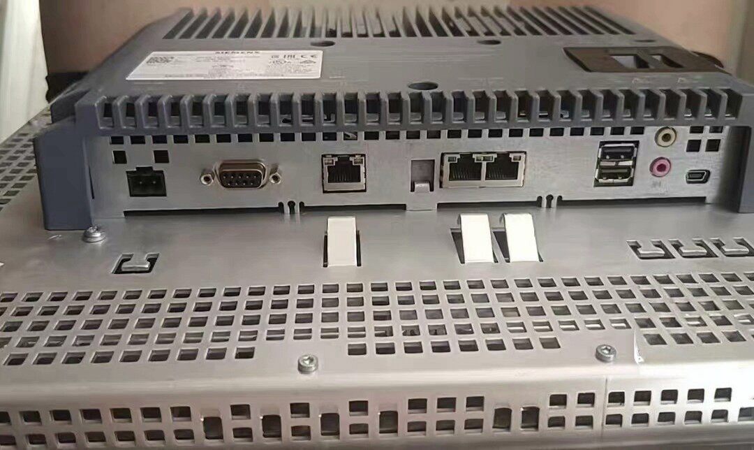 Siemens 6AV2124-0QC02-0AX0 TP1500 Панель оператора 4