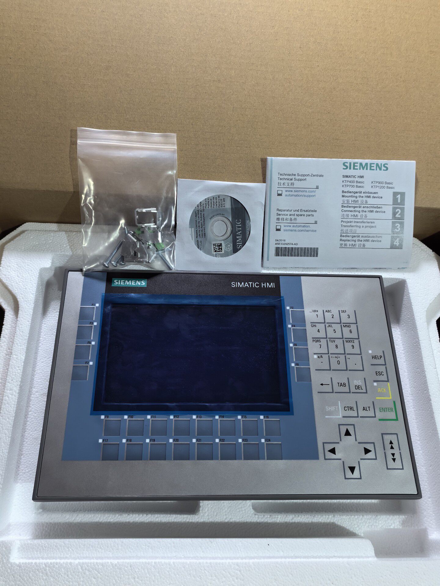 Siemens 6AV2124-1GC01-0AX0 KP700 SIMATIC HMI Comfort