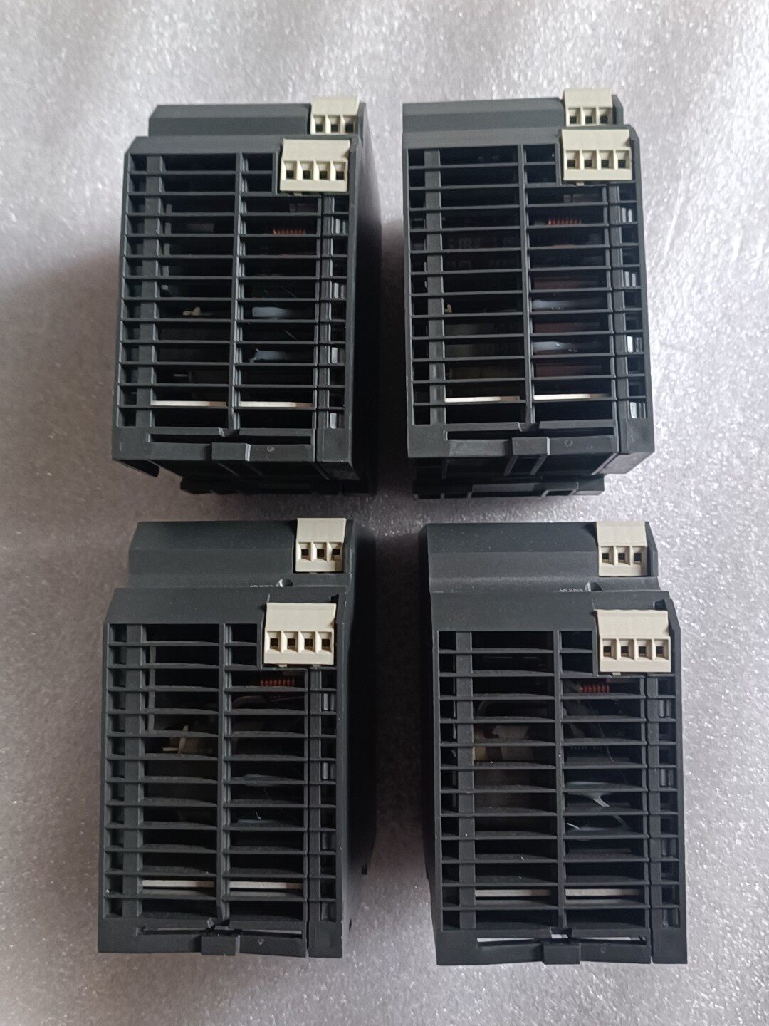 Siemens 6EP1334-1LB00 SITOP PSU100L Промышленный блок питания 3
