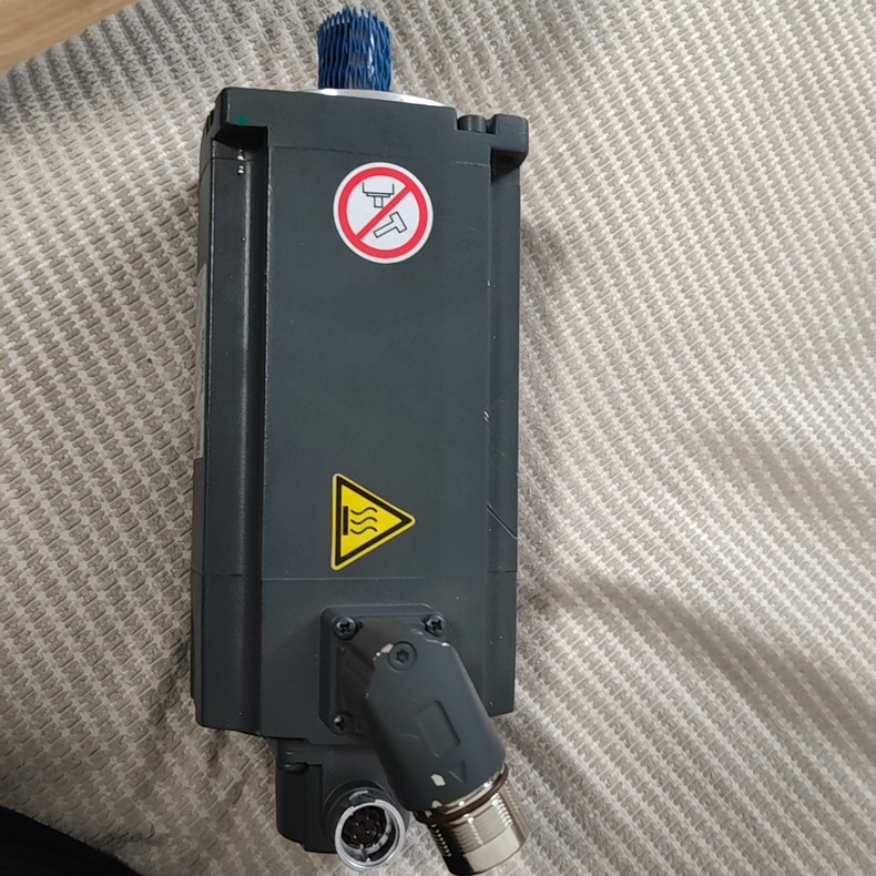 Siemens 1FL6061-1AC61-2AA1 SIMOTICS S-1FL6 Сервомотор 2
