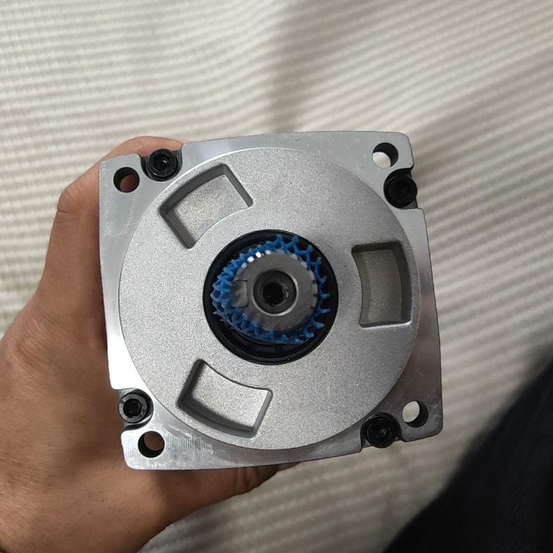 Siemens 1FL6061-1AC61-2AA1 SIMOTICS S-1FL6 Сервомотор 4