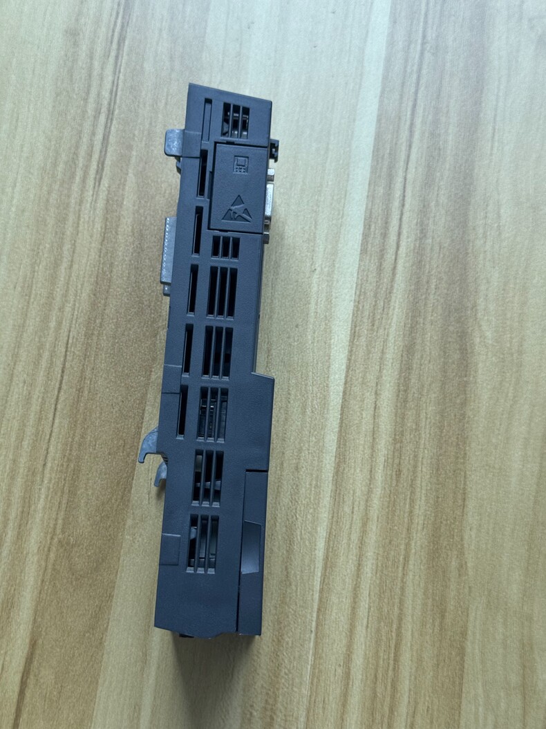 Siemens 6SL3244-0BB12-1PA1 CU240E-2 Блок управления 4