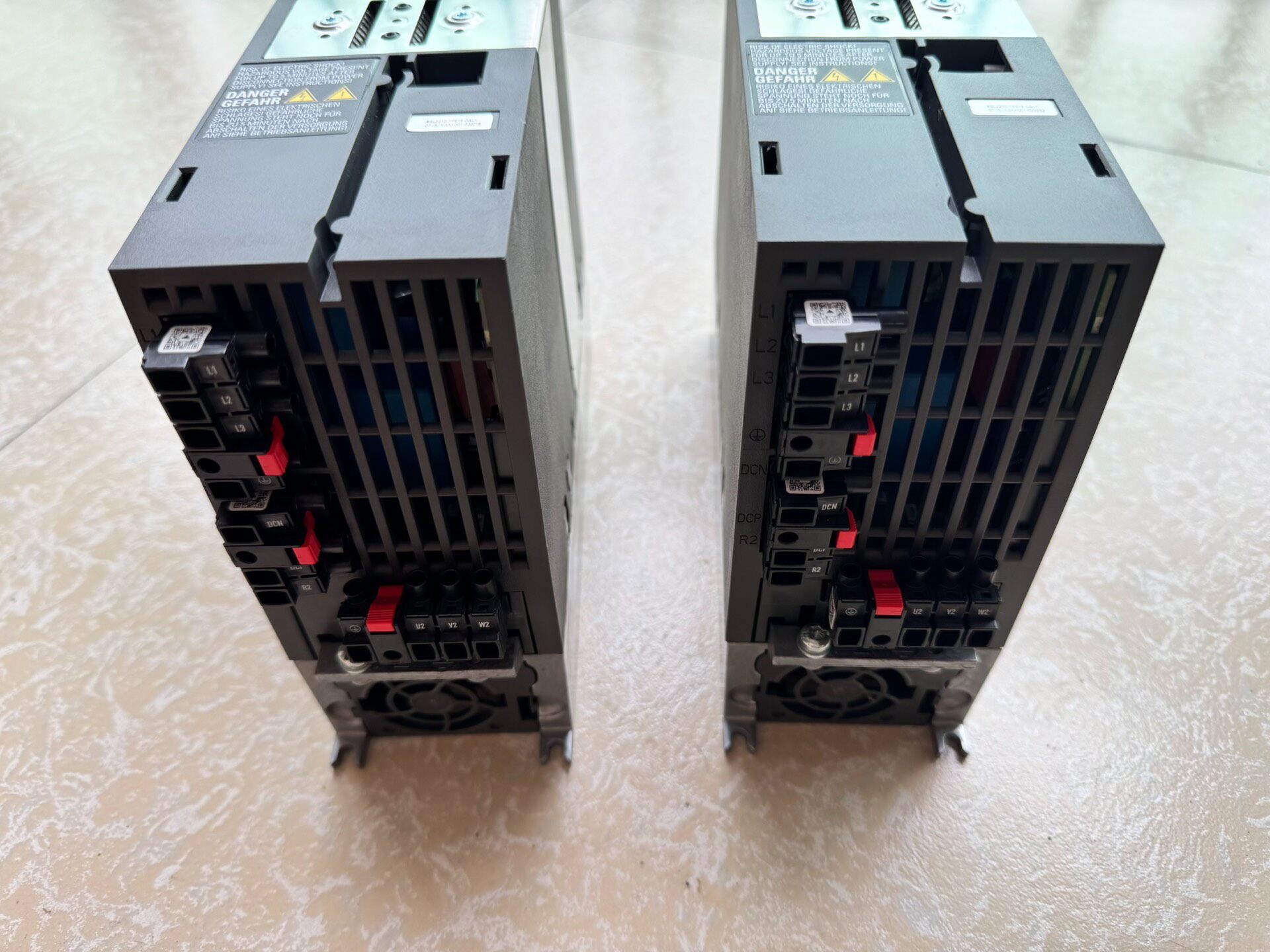 Siemens 6SL3210-1PE18-0AL1 PM240-2 2