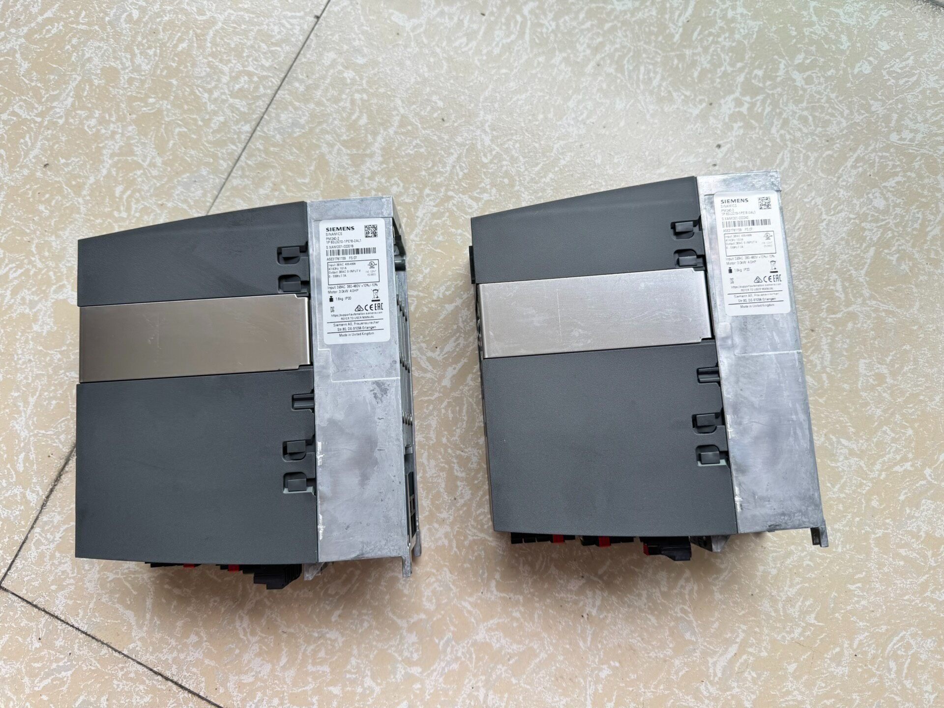 Siemens 6SL3210-1PE18-0AL1 PM240-2 3