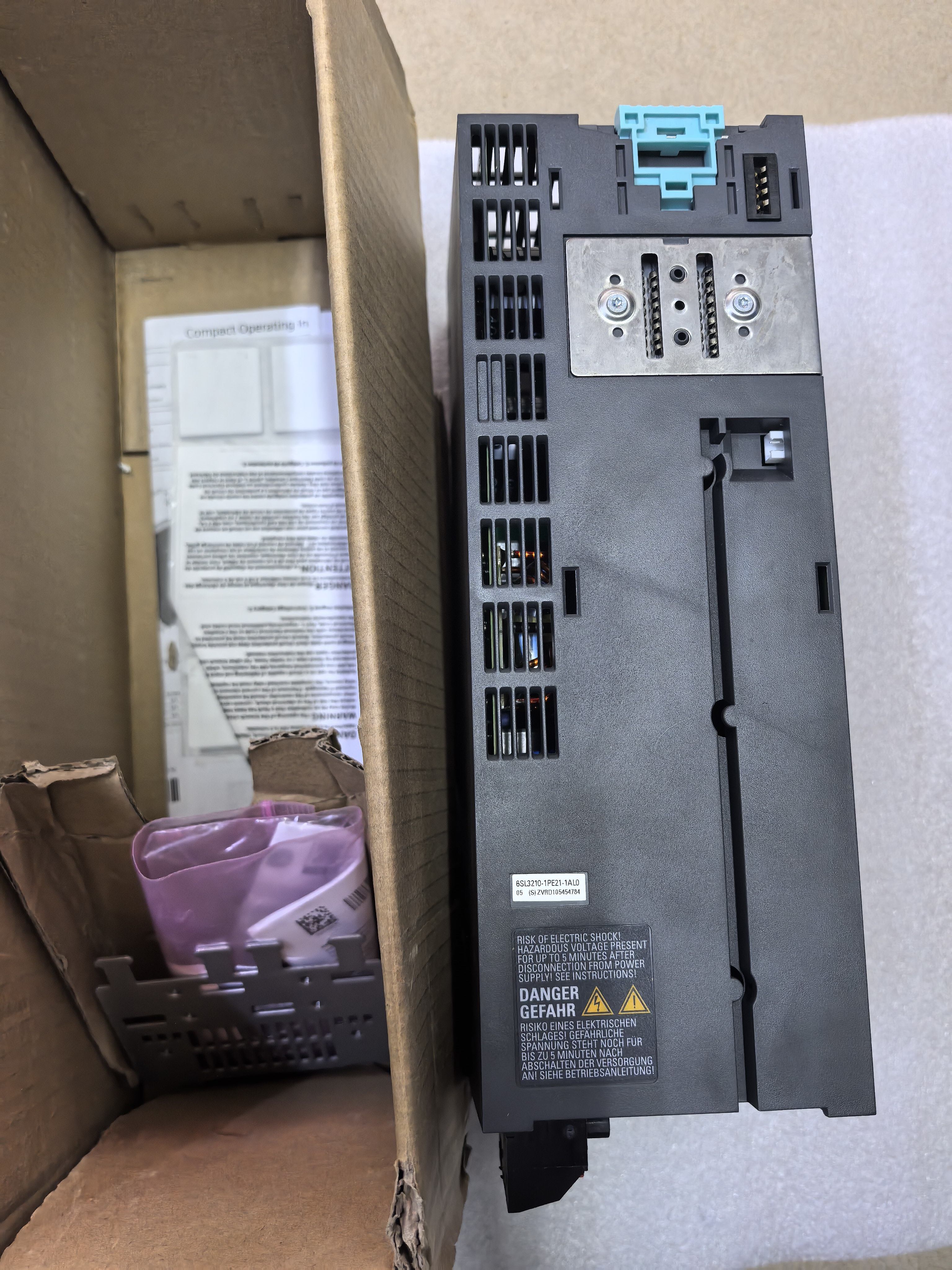 Siemens 6SL3210-1PE21-1AL0 PM240-2 3