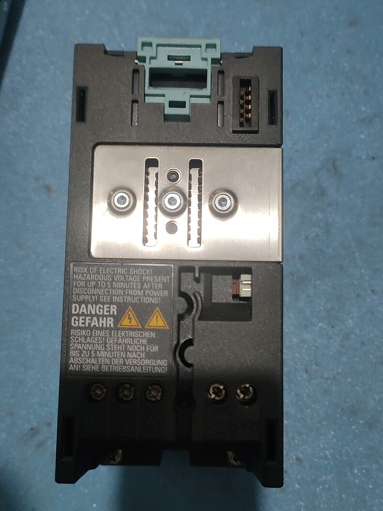 Siemens 6SL3224-0BE21-5UA0 PM240