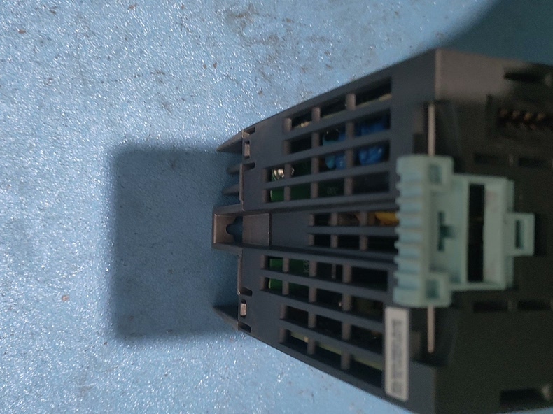 Siemens 6SL3224-0BE21-5UA0 PM240 4