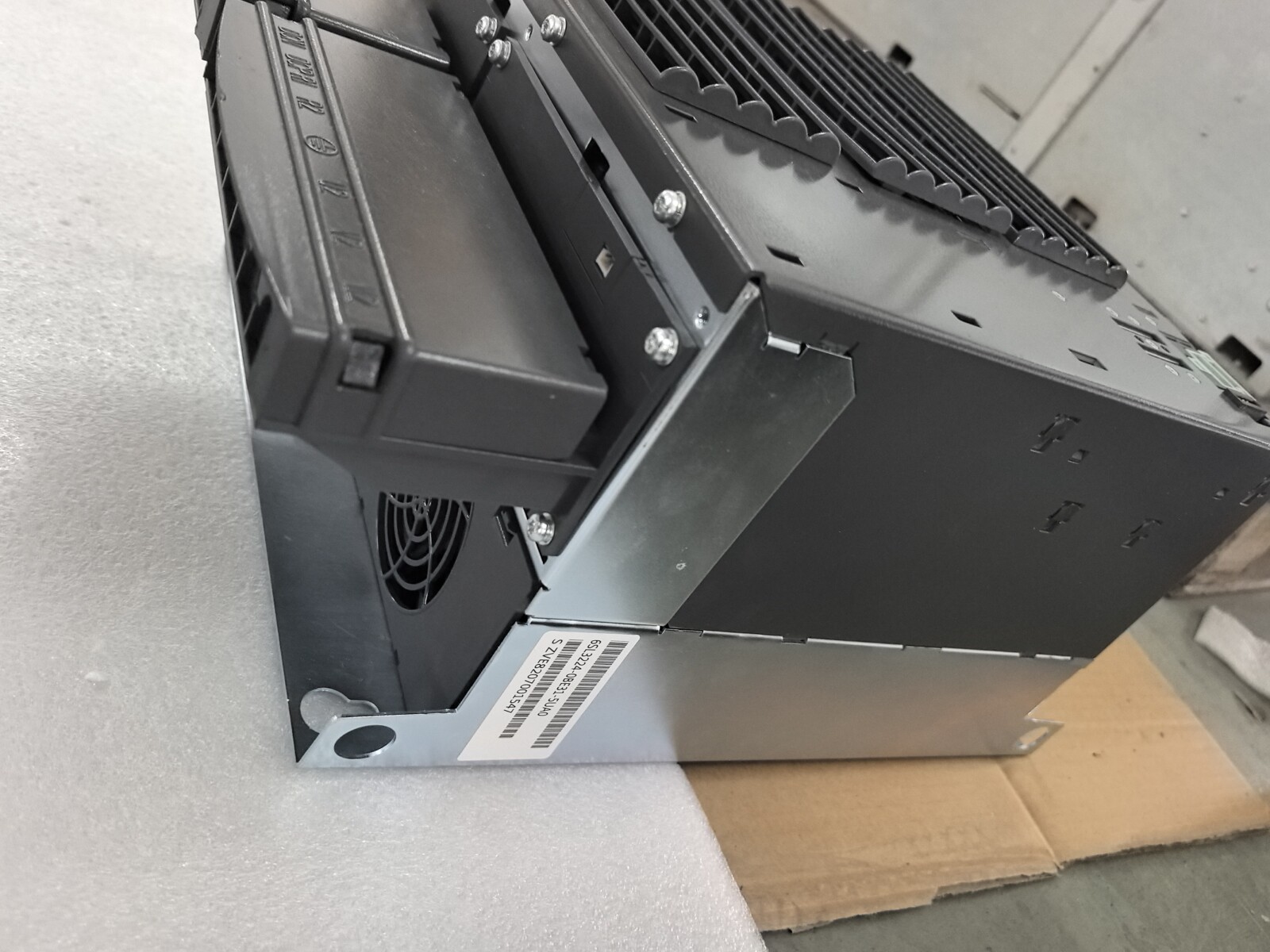 Siemens 6SL3224-0BE31-5UA0 PM240 4