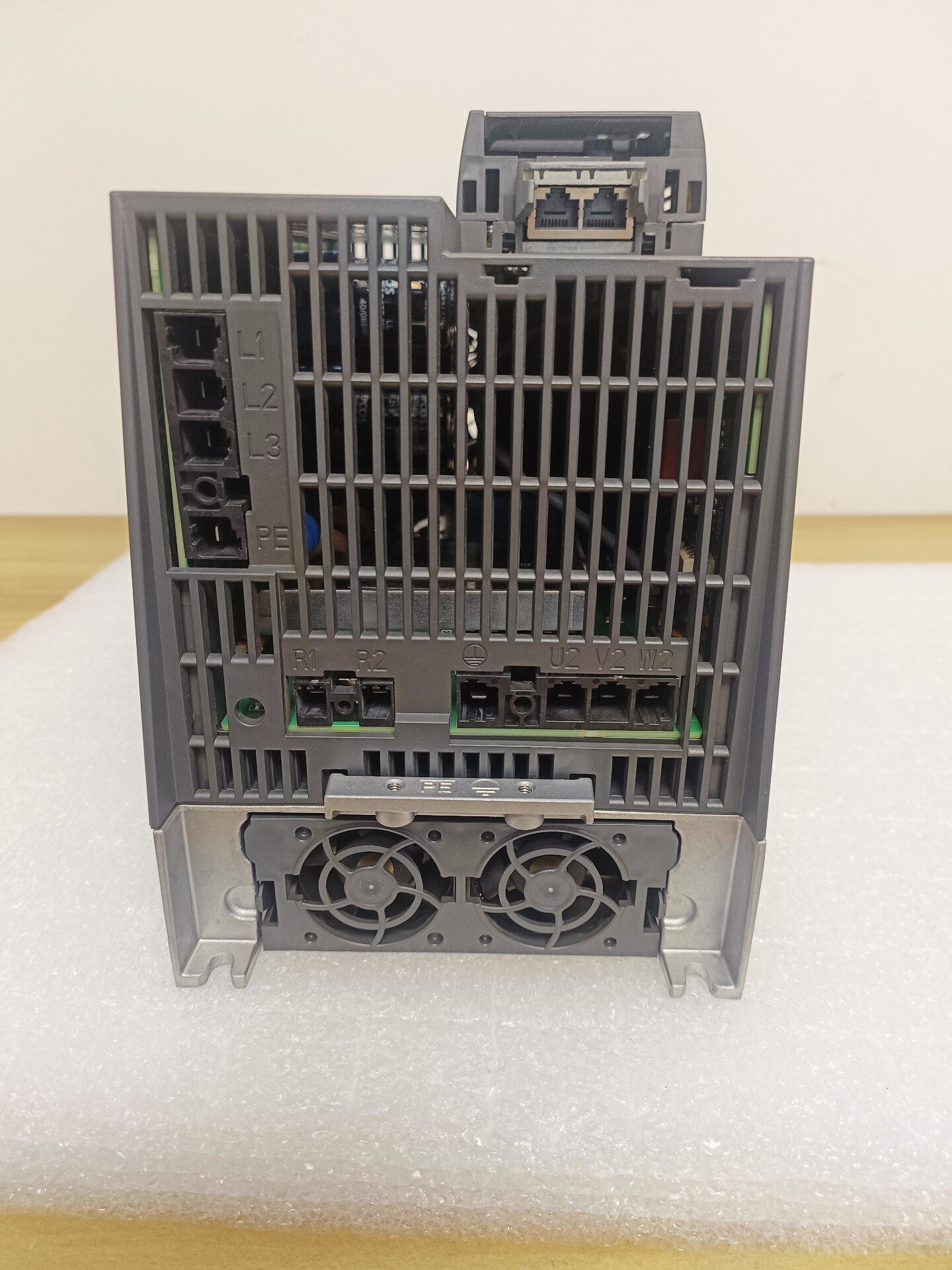 Siemens 6SL3210-1KE22-6UF1 G120C PN Преобразователь частоты 4
