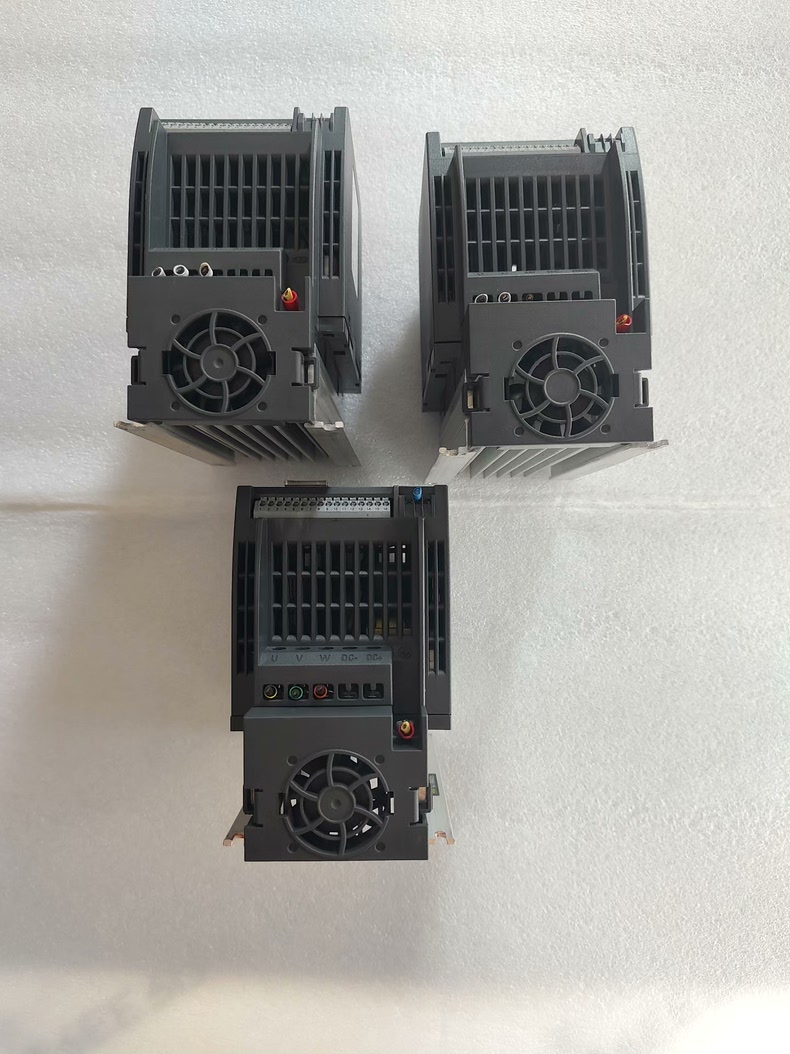 Siemens 6SL3210-5BE21-5UV0 SINAMICS V20 Преобразователь частоты 5