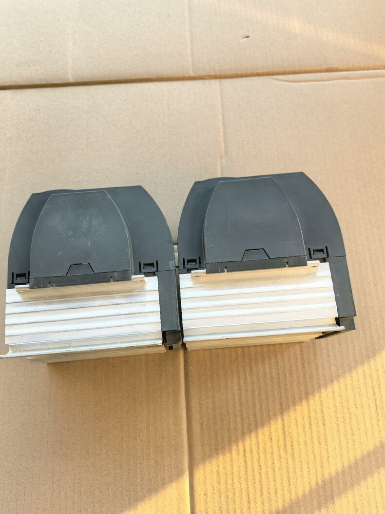 Siemens 6SL3210-5BE23-0UV0 SINAMICS V20 Преобразователь частоты 6