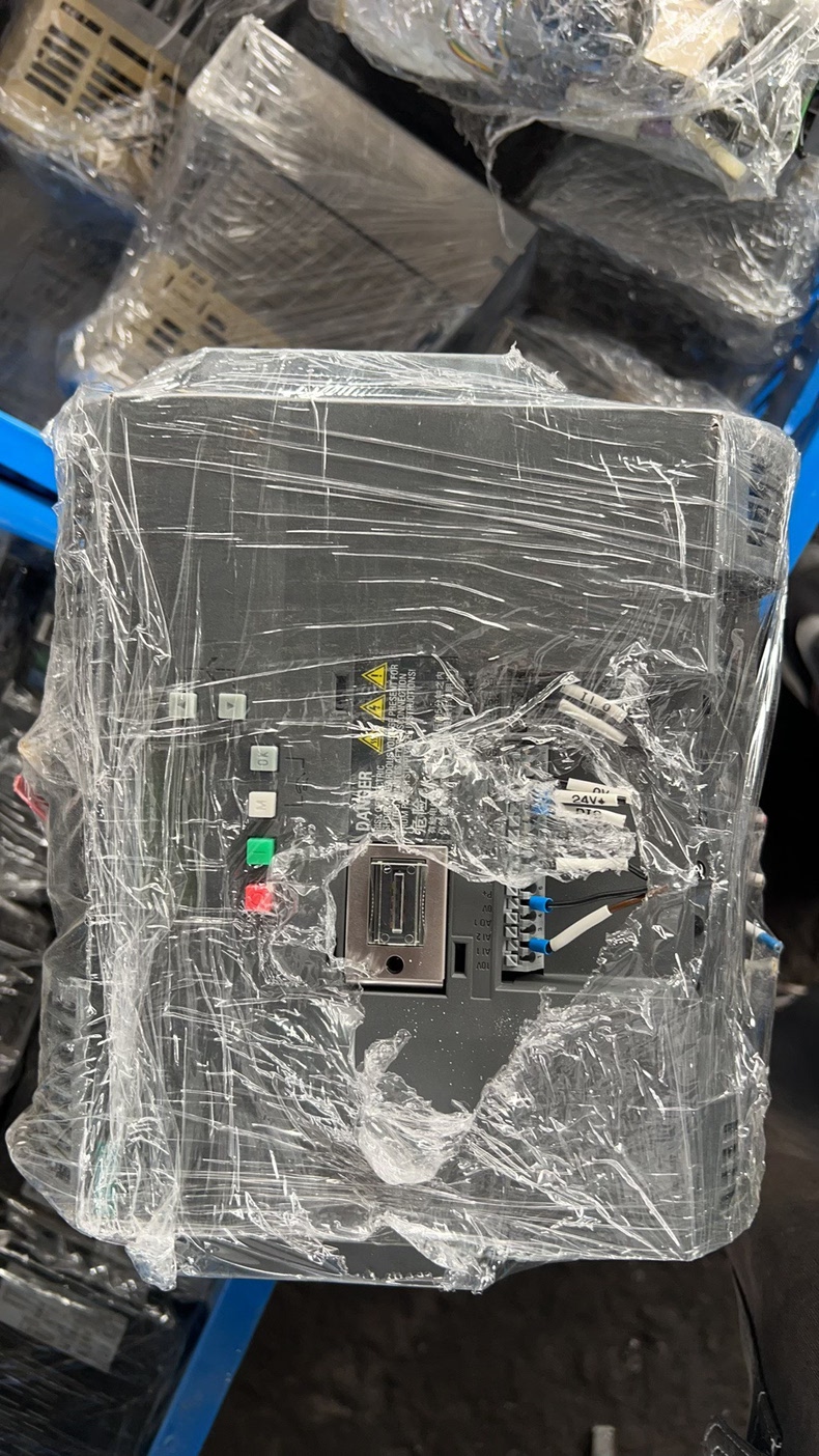 Siemens 6SL3210-5BE27-5UV0 SINAMICS V20 Преобразователь частоты