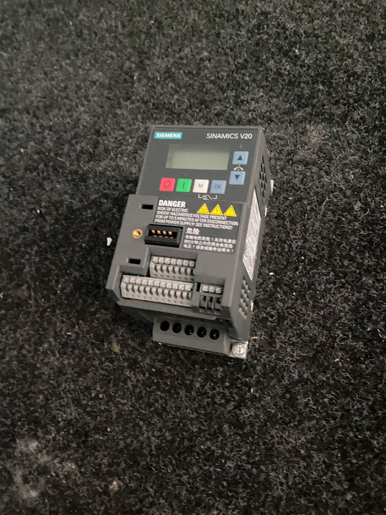 Siemens 6SL3210-5BB13-7UV1 SINAMICS V20 Преобразователь частоты 2